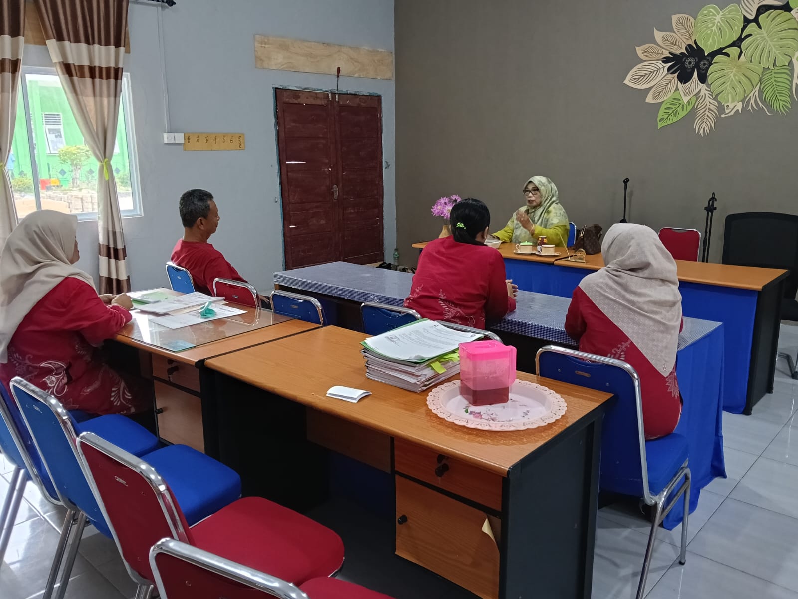 Pengawas SD Dinas Pendidikan Kota Tanjungpinang Laksanakan Supervisi Akademik di SD Negeri 010 Bukit Bestari