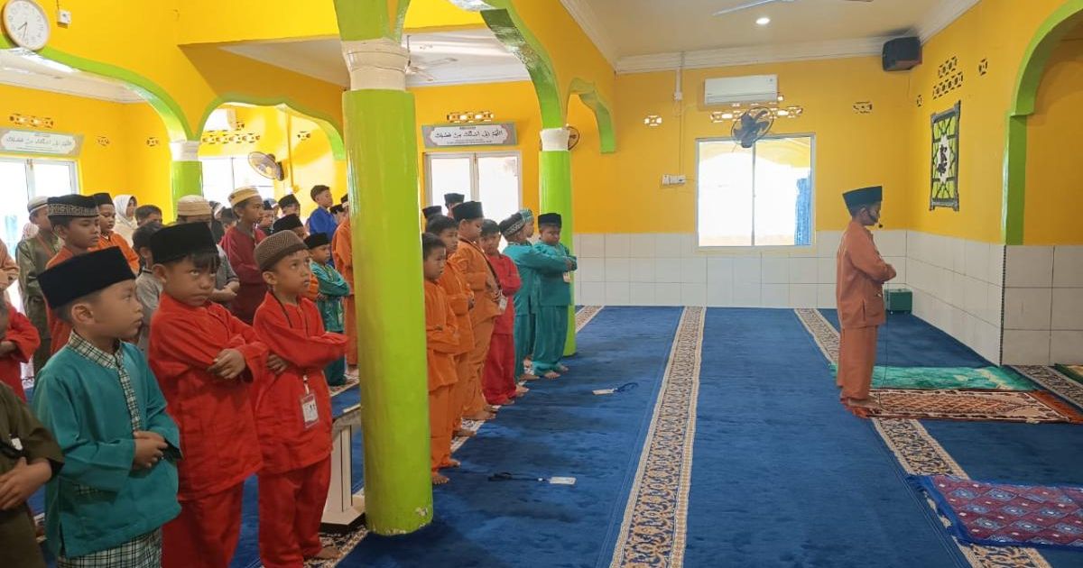 Jumat Religi: Membiasakan Ibadah melalui Sholat Dhuha Berjamaah